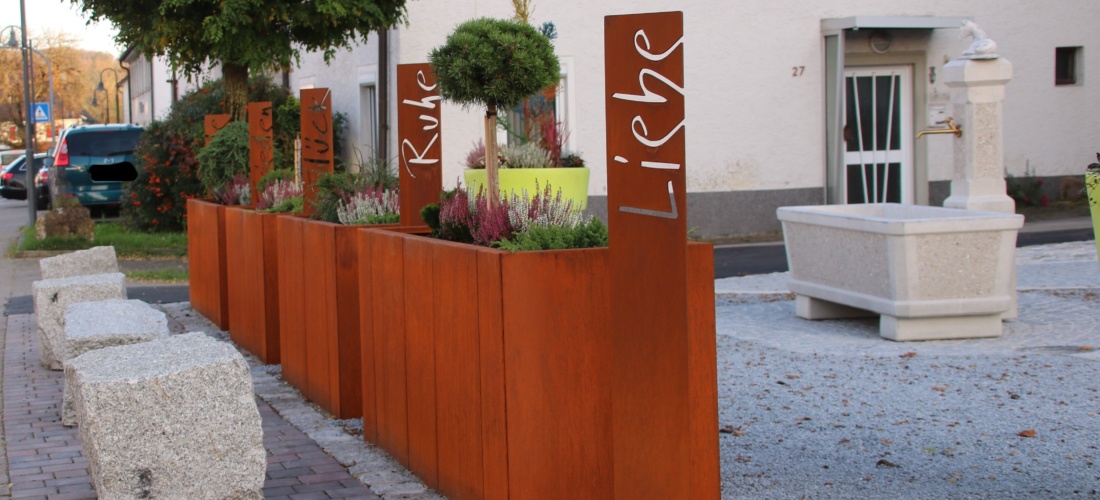 CONTURA Corten 1500 1850 x 550 x 750 mm OSAS Denkstelen 1500 mm Bregenzer 2