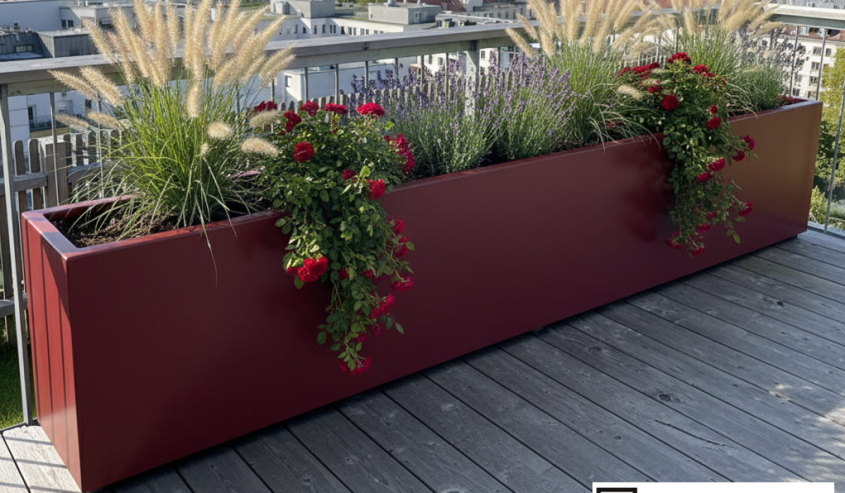 Pflanzgefäß Aluminium RAL 3005 Pulverbeschichtet mit Boden für Dachterrasse