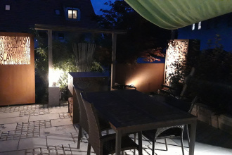 Literarische Motivwand Carsten Henn aus Corten an Granit 900 x 1800 mm Zitat aus Der letzte Whisky 1