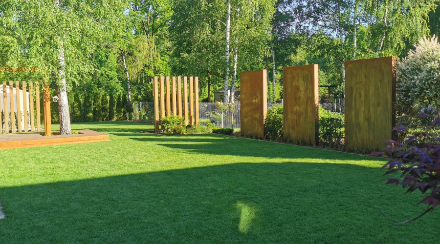 Sichtschutz und Cortensäulen aus Cortenstahl SEDE