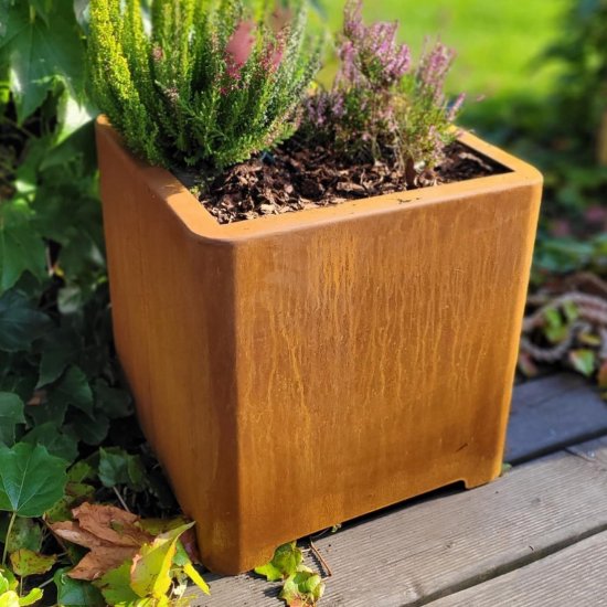 Pflanzgefäß Cortenstahl klein mit Füßchen