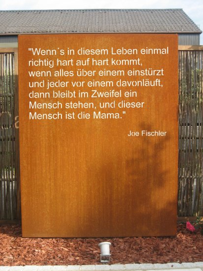 Literarische Motivwand Corten Joe Fischler Totentanz im Pulverschnee