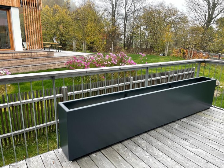 Pflanzgefäß Aluminium Anthrazit Pulverbeschichtet mit Boden