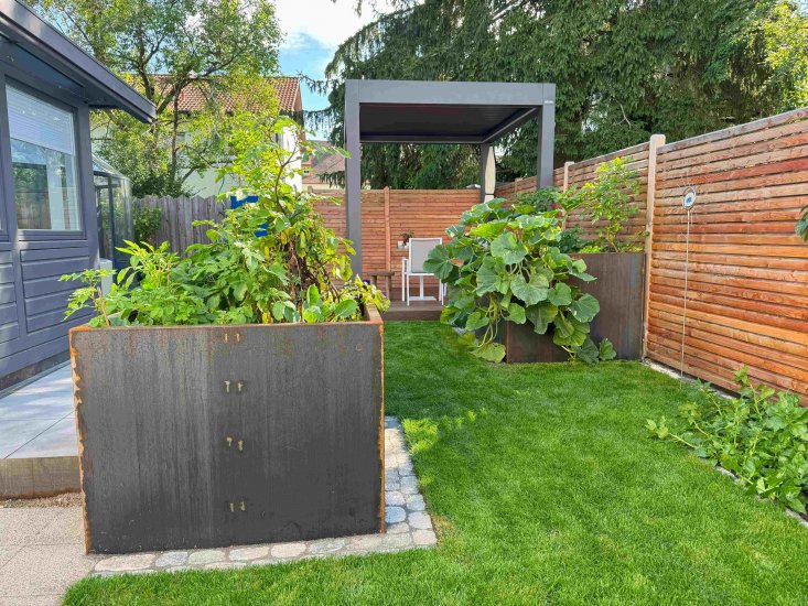 Pflanzgefaess Hochbeet Cortenstahl 1200 x 1200 x 950 mm Galabau Hiebler