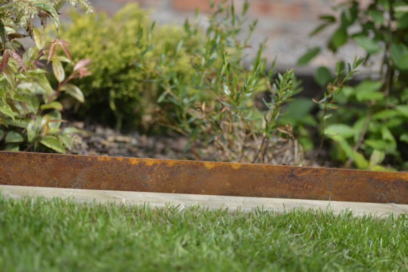 Rasenkante Beeteinfassung Cortenstahl